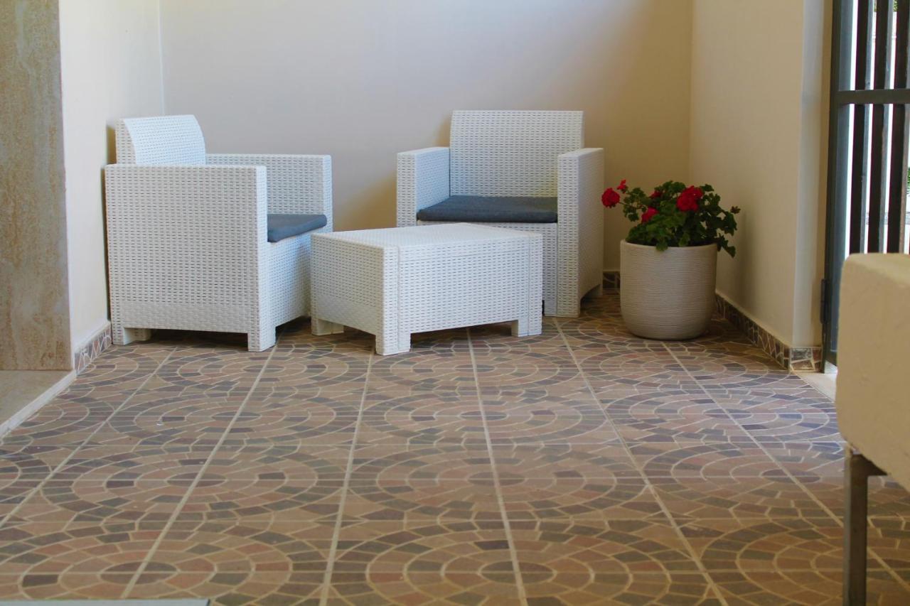 Casa Vacanze Natali-Stella Порто-Чезарео Экстерьер фото